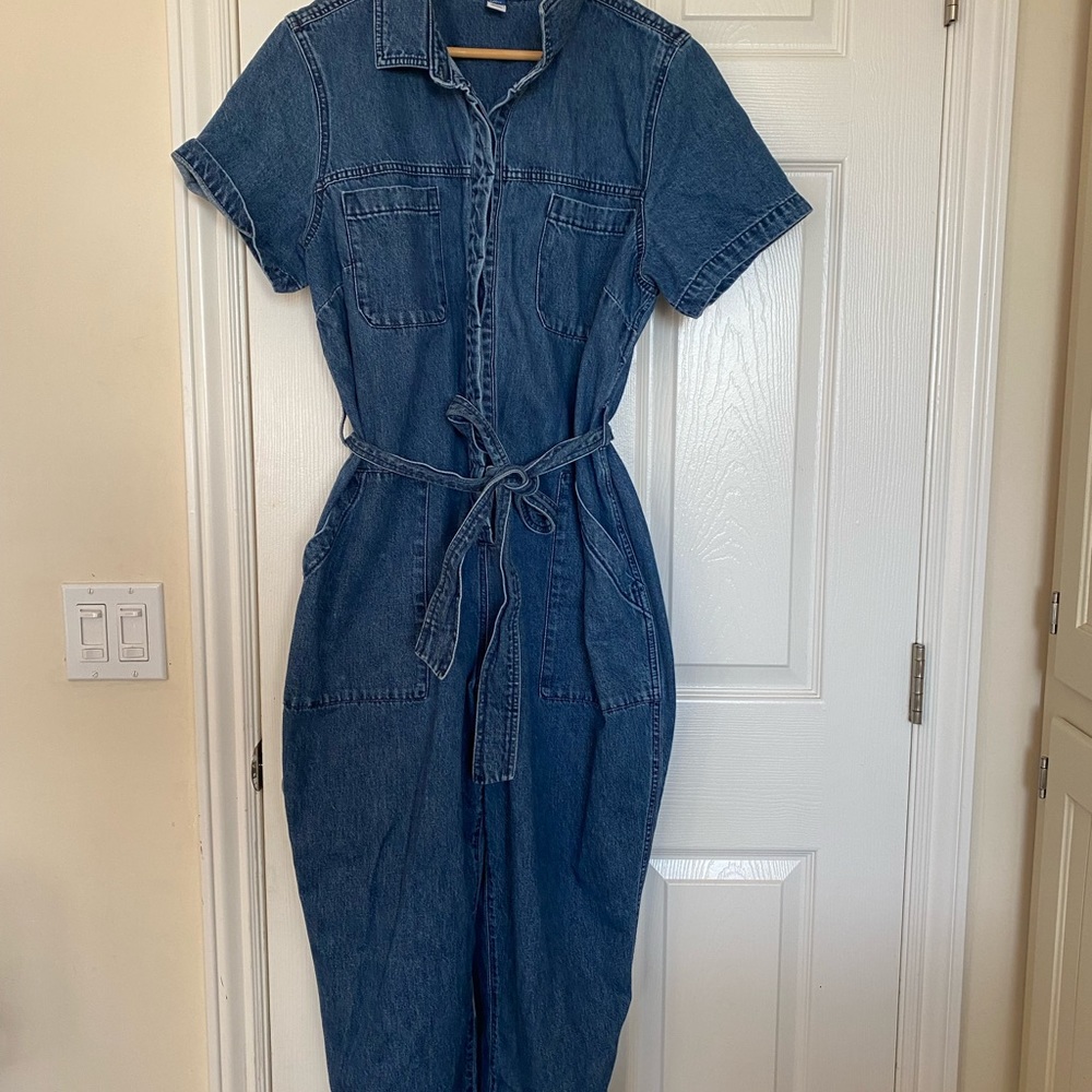 Jean Jumper from Old Navy. Perfect condition, very comfortable and light weight